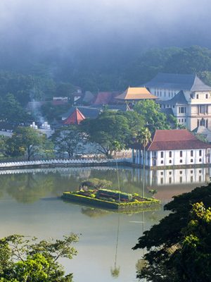 LSL_Cropped_Kandy_Lake_800x520