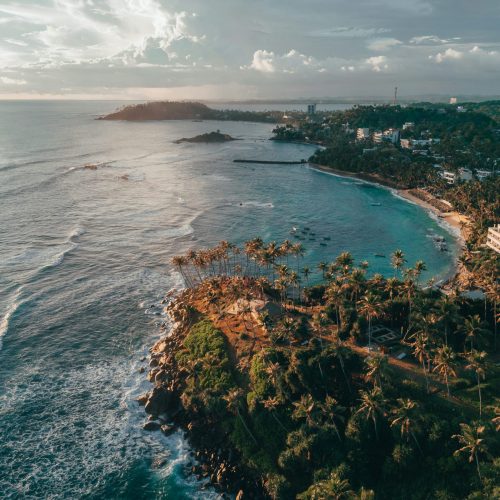 photo-1734279135115-6d8984e08206